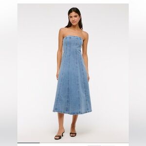 The A&F Mila strapless denim midi dress